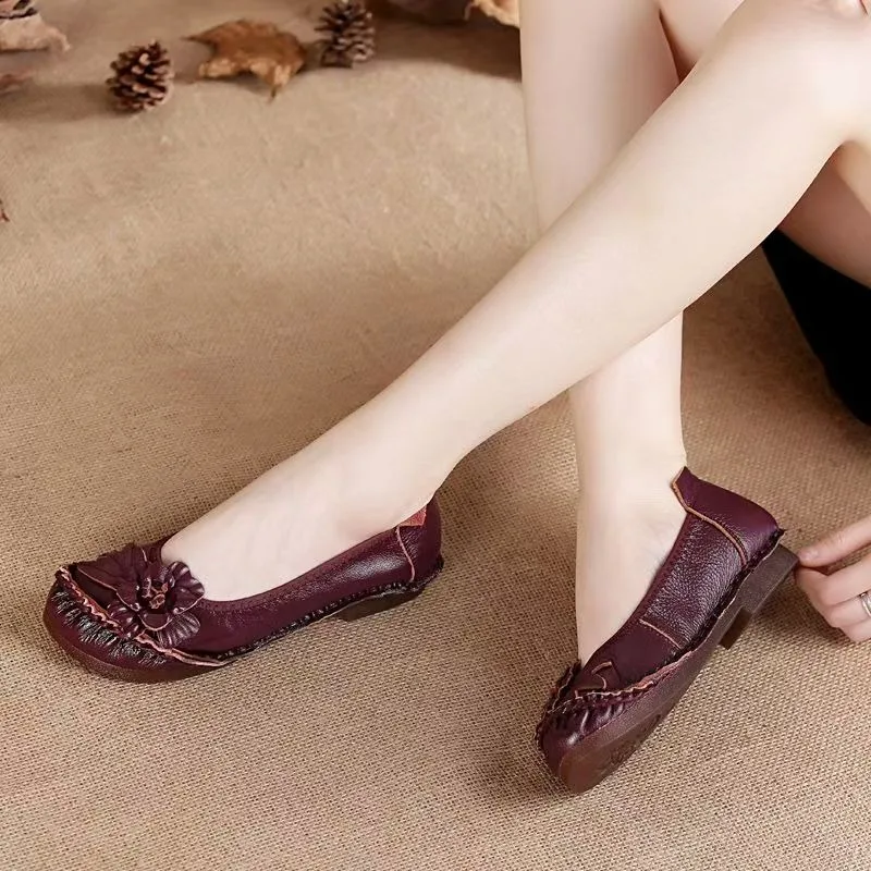 

New Flat Bottomed Mom Shoes Slip on Loafers Lightweight Comfortable Wear-resistant Round Toe Women's Casual Shoes, Sizes 35-42