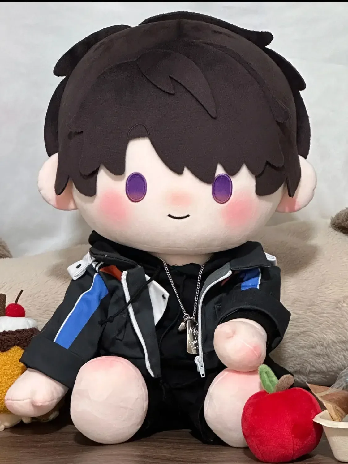 Anime Love and Deepspace Caleb postura sentada 40CM Xia Yizhou muñeco  peluche suave vestido  cuerpo juguete peluche almo