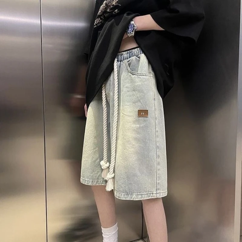 Celana Jeans Pendek Pria Setengah Lurus Longgar Tren 2025 Celana Pendek Denim Pria Desainer Populer Tipis Antik Y2k Fashion Retro Koboi