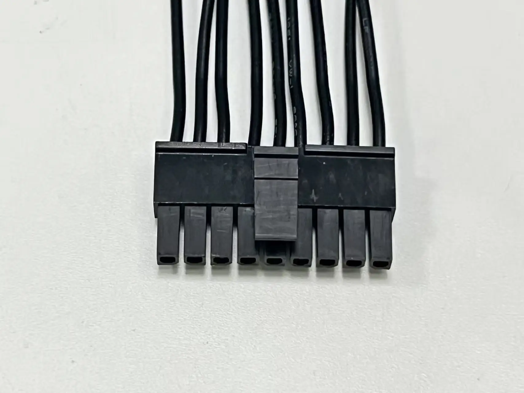 

436450900 Wire harness, MOLEX MICRO FIT 3.0mm Pitch Cable, 43645-0900, 9P With UL1061, 20AWG Wires, Off the Shelf
