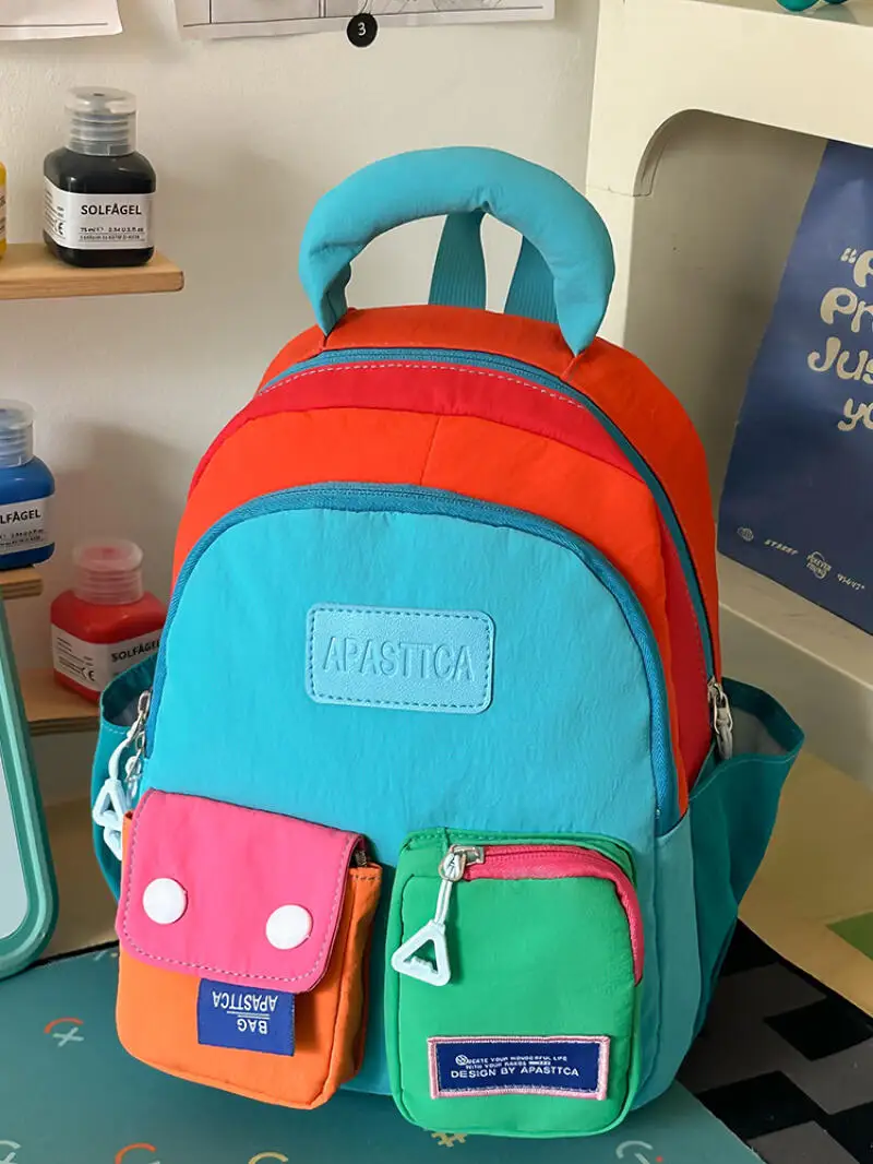2026 Fashion New Trend Simple Backpack with Large Capacity Waterproof Design for Women's Commuting Comfort Backpack
