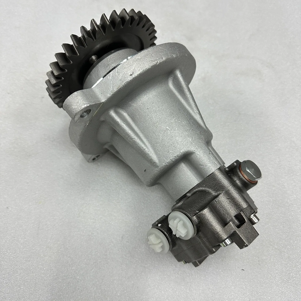 22677520 21635801 For Volvo excavator E360 D13 D16 EC700B fuel pump