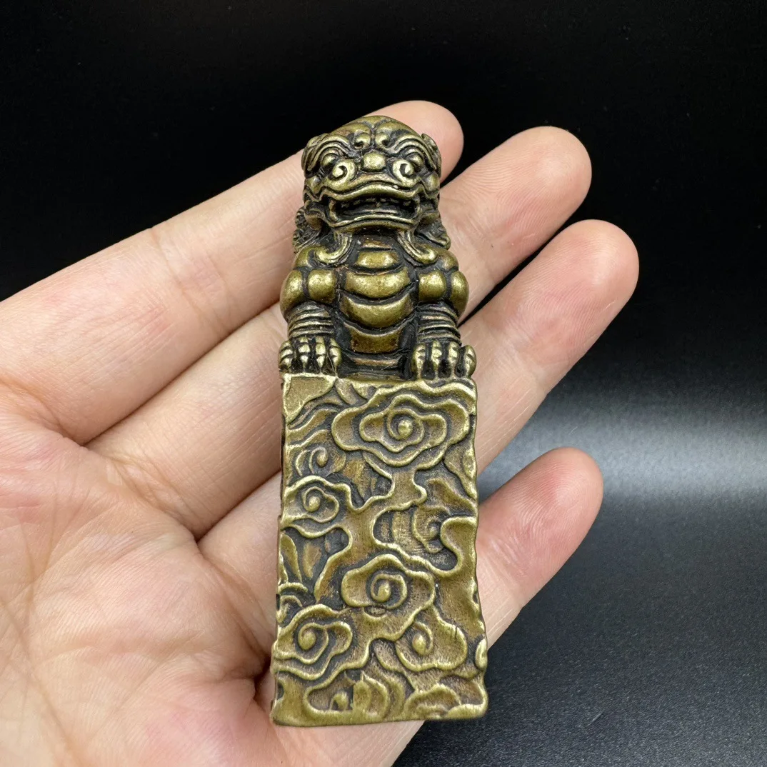 

Bronze Brass Xiangyun Lion Seal Ancient Calligraphy Seal Carving Study Decoration Crafts Ornament