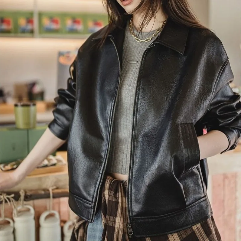 

Women's Retro Black Leather Jacket Short Motorcycle Style Jackets Lapels with Metal Buttons Autumn Spring Commute Women Coat