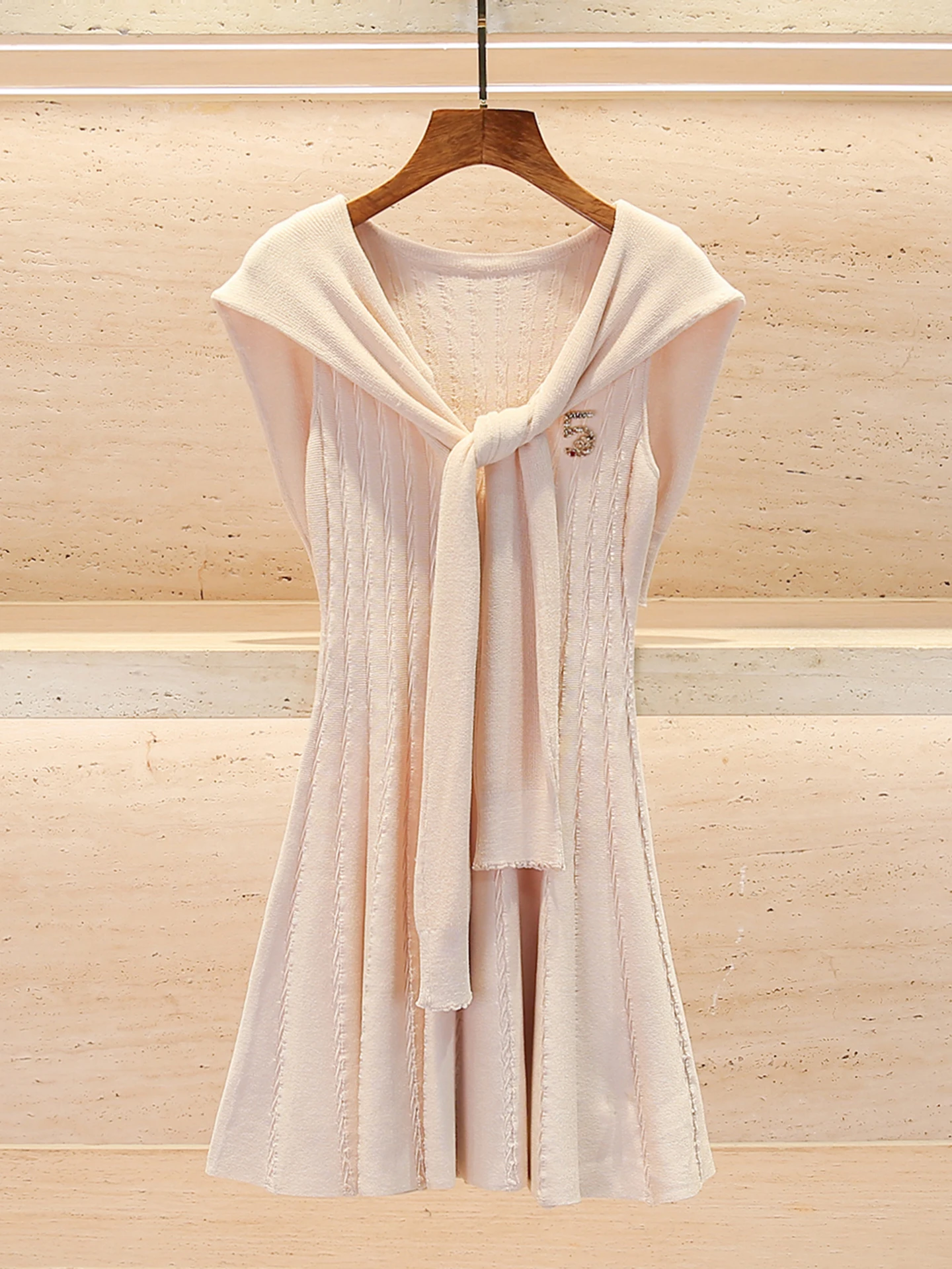 

Spring Summer Knitted Dress with Shawl And Belt High Waist Gentle Style A-Line Skirt No Sleeve round Neck Daily Wear Ladies D...