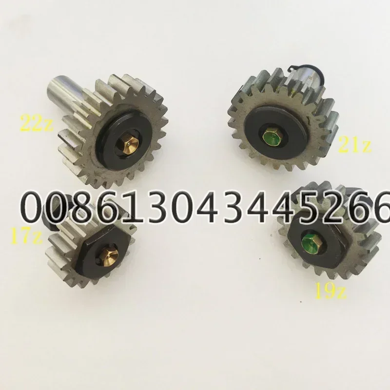 1 Set 17 Teeth With 22 Teeth Water Gear shaft for SM102 CD102 SM74 Printing Machine 71.030.229 71.030.236 S9.030.234 S9.030.235