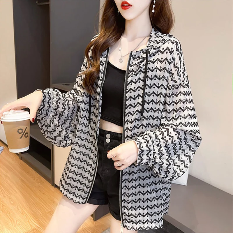 Fashion Women Sun Protection Clothing 2022 New Hooded Ice Silk  Summer Thin Breathable Striped Sunscreen Loose Casual Jacket