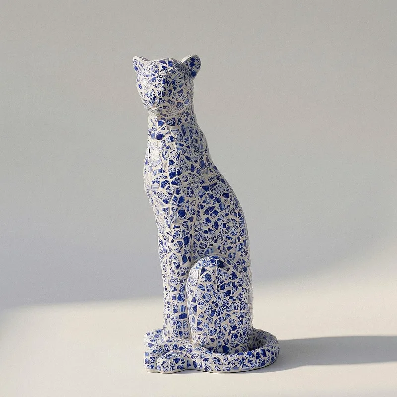 

Blue and white porcelain patch leopard original design entrance floor ornament