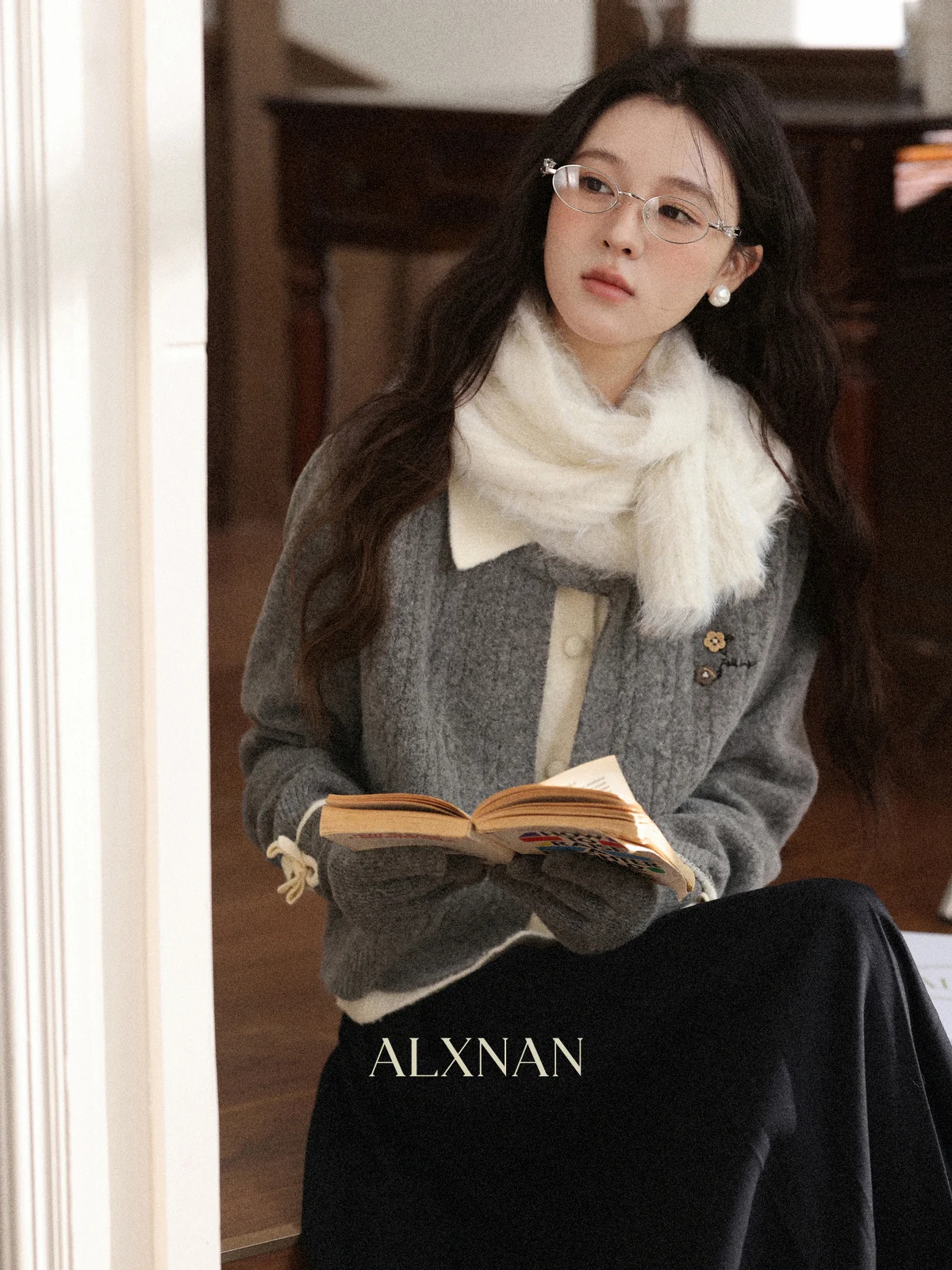 

Осенний свитер с геометрическим узором, имитация двухслойности, женский, свободный крой, вязаный, с длинными рукавами, влагоотводящий, китайский бренд