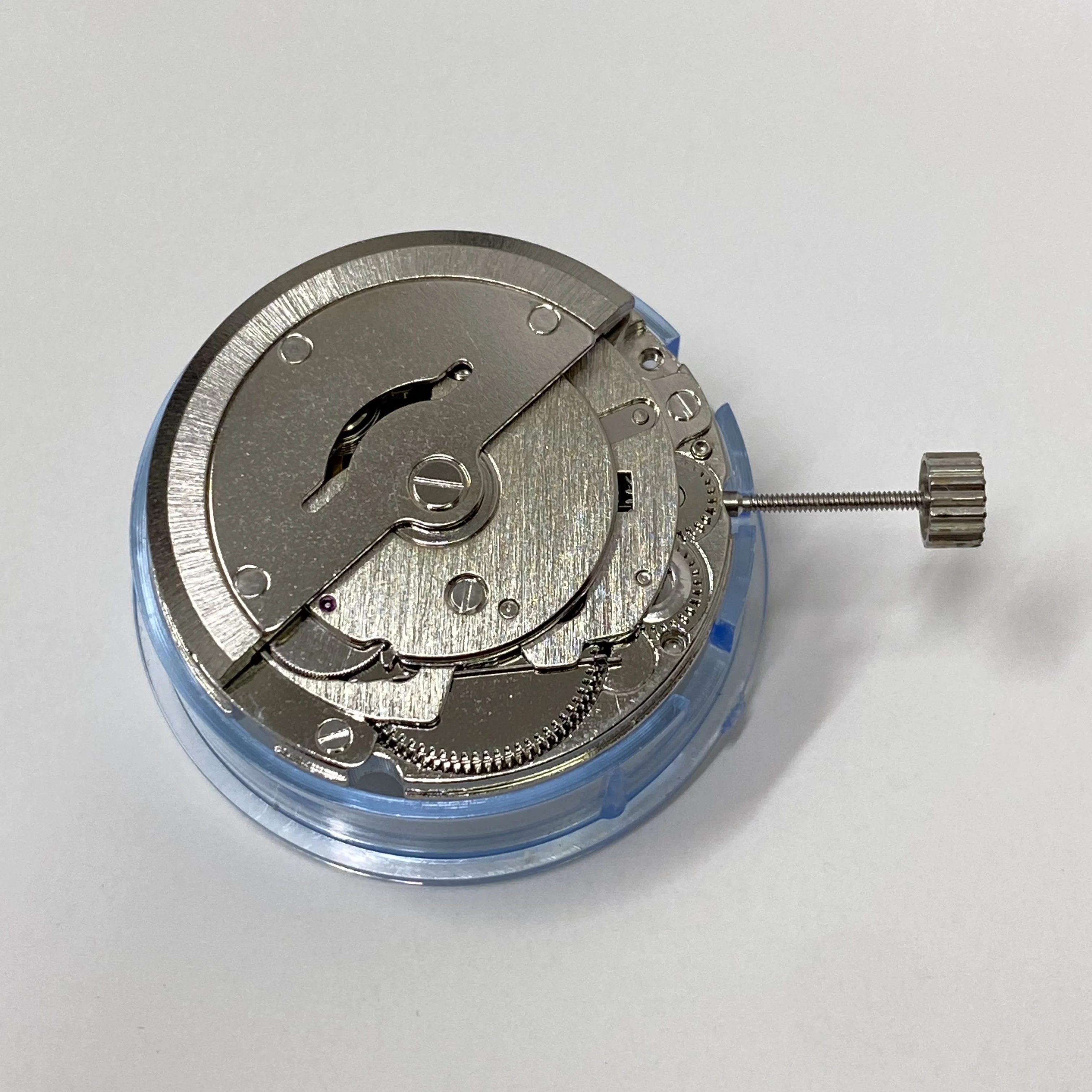 Novo movimento doméstico Tianjin Seagull T16 calendário único de três pinos 8215 8205 movimento mecânico automático