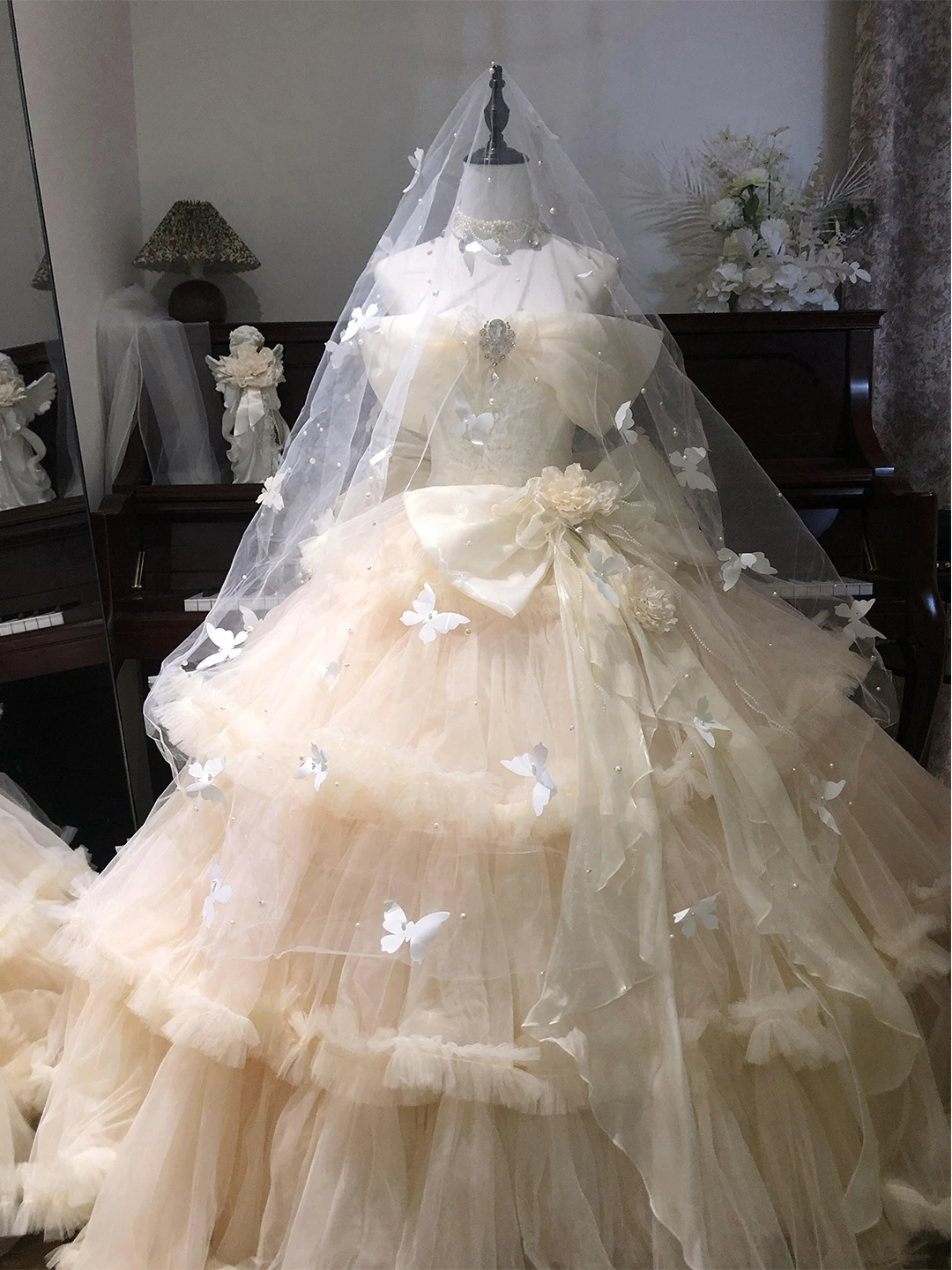 

White Princess Style Lolita Dress Hostess Style Art Exam Women's Long Sleeve Evening Gown for Wedding Company Annual Meeting