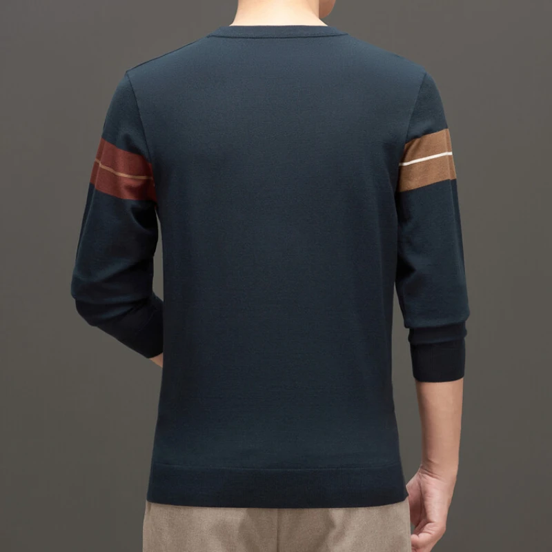 Autumn and Winter Warm Sweater, O-neck Pullover Sweater for Men, Versatile and Casual, Stretchable, Slim Fit Sweater.