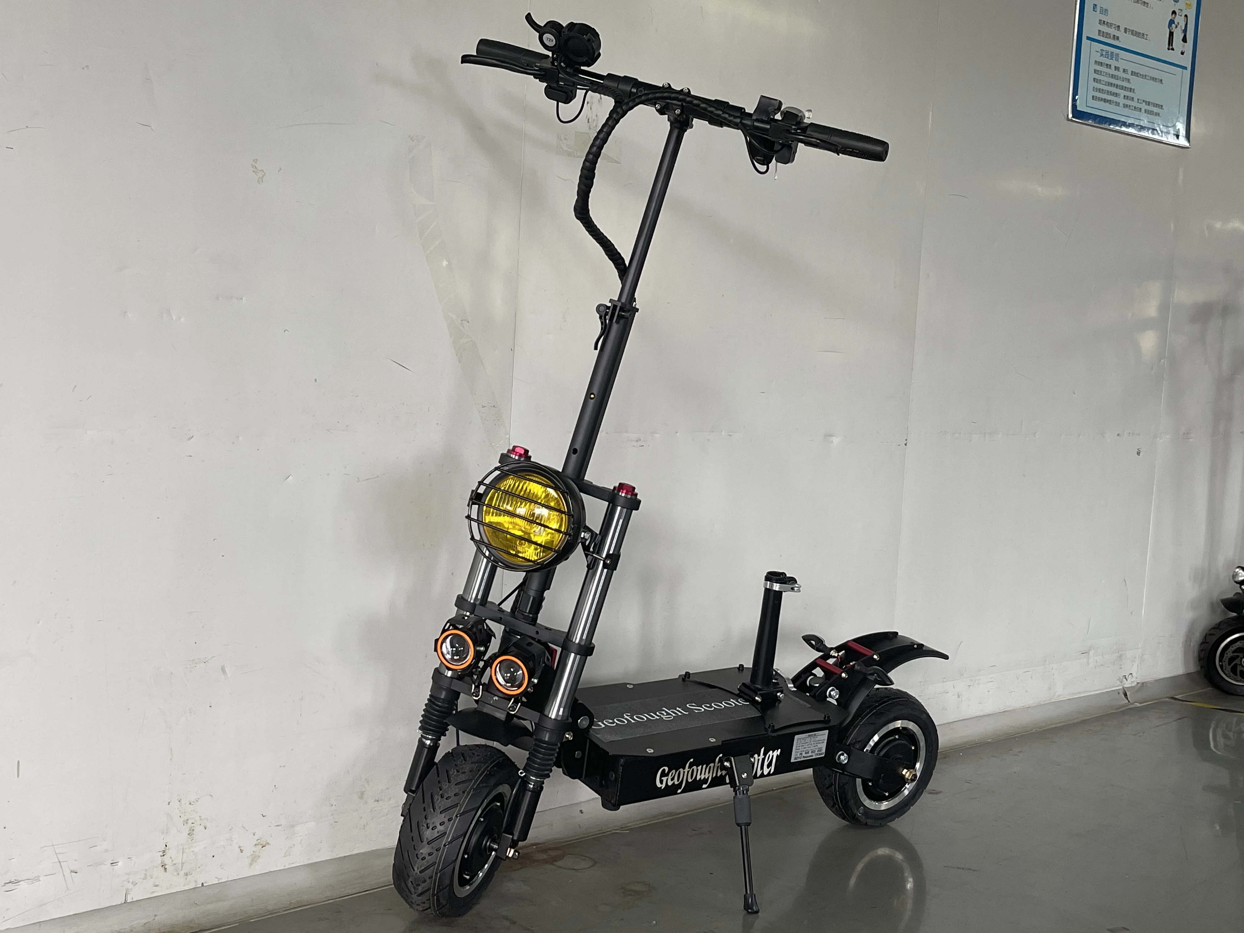 Popular Super Fast 72V 7500w*2 E scooter Dual Motor 120km/H 75mph off road 11 inch 30ah Good Quality 15000w Electric Scooters