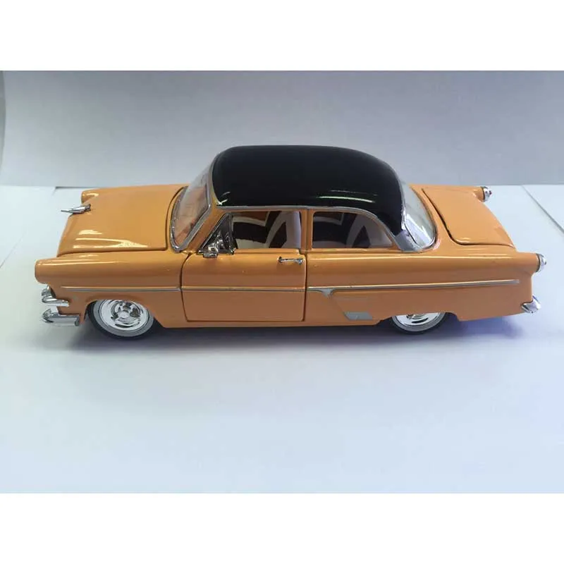 

Литой под давлением сплав 1/32 1954 Ford Customline, классическая модель автомобиля, коллекция для взрослых, статический дисплей, сувенир, подарок, игрушки для мальчиков