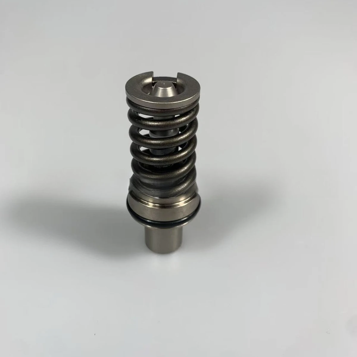 Automotive Parts High-pressure Fuel Pump EA888 Second Generation 2.0T Spring Oil Seal Plunger Assembly
