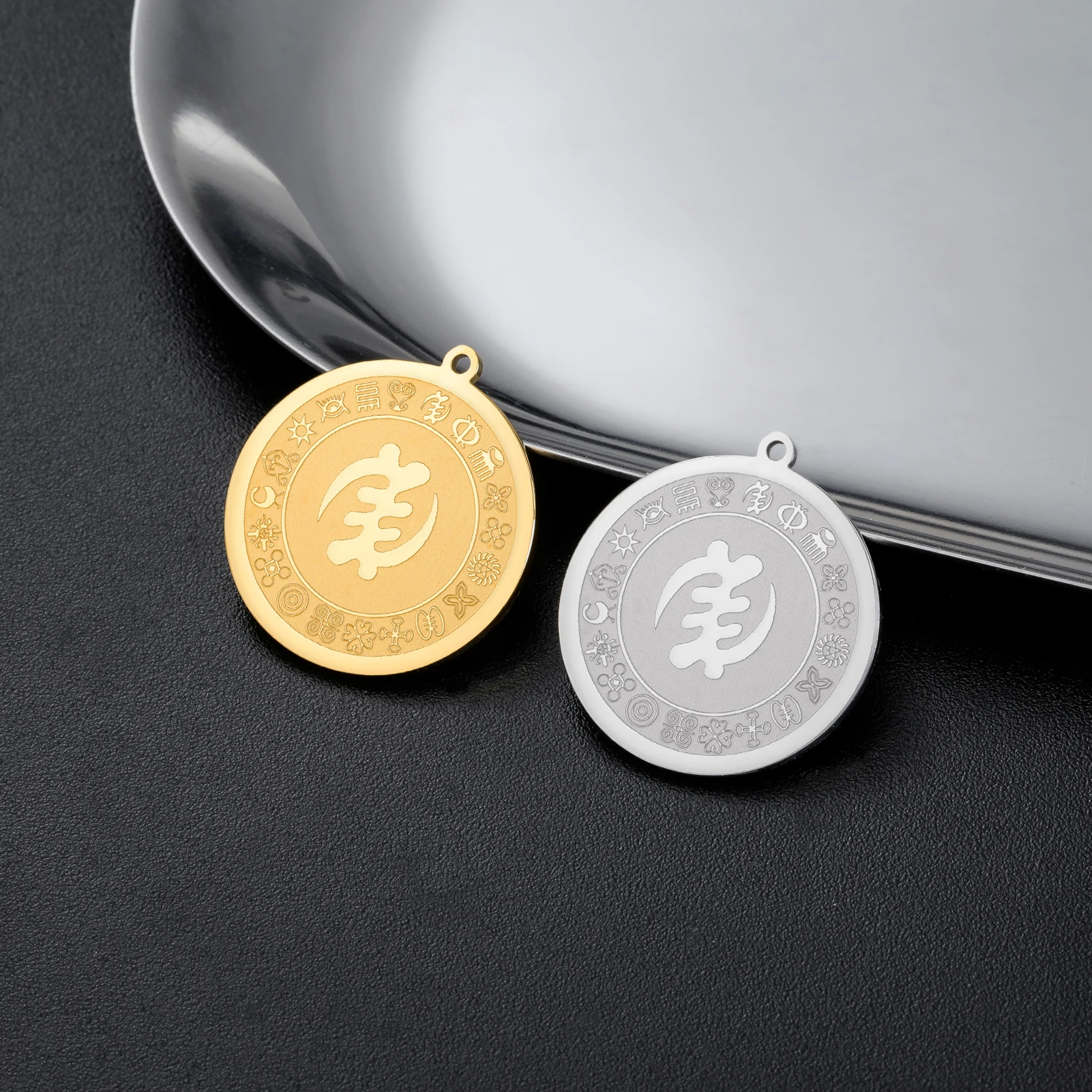 Likgreat Akan Retro African Tribal Symbol Round Medallion Pendant Stainless Steel Gye Nyame Hip Hop Ethnic Daily Wear Jewelry