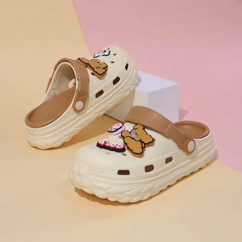 Couple Cute Hole Shoes Platform Women's 2026 Summer Wear Non-slip Beach Bag Head Women Sandals Slippers Women