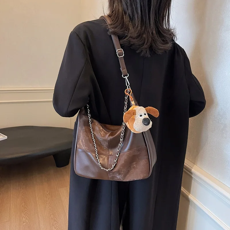 

2025 ladies new large-capacity tote bag student one-shoulder casual commuter bag fashion all-match portable messenger chain bag