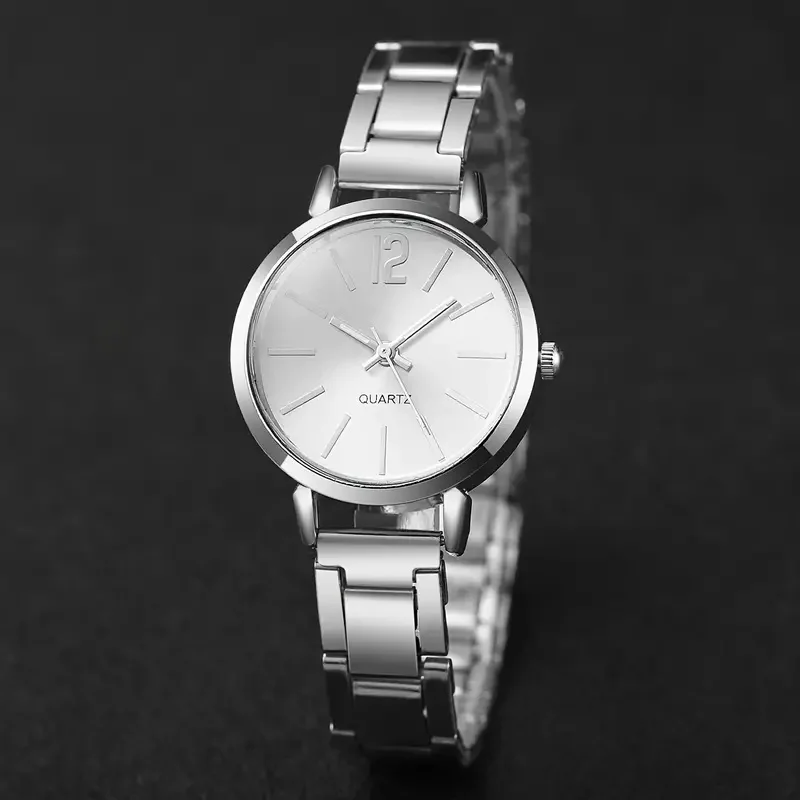 Stylish compact alloy ladies graduated quartz watch and small diamond necklace set gift party pieces