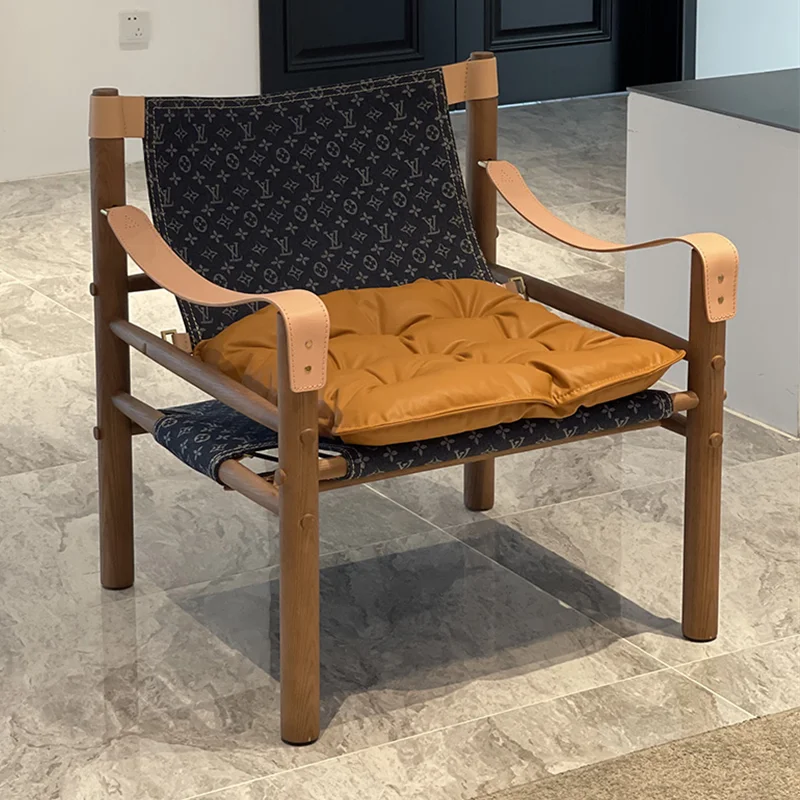 

Best-selling products Modern living room Leisure European imported ash wood armchair Comfortable saddle leather dining chair