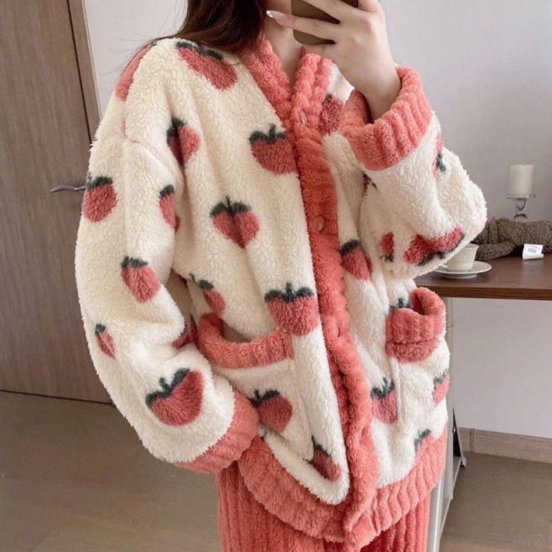 Women Warm Flannel Pajamas Set Strawberry Sweet Girlish Winter Flannel Sleepwear