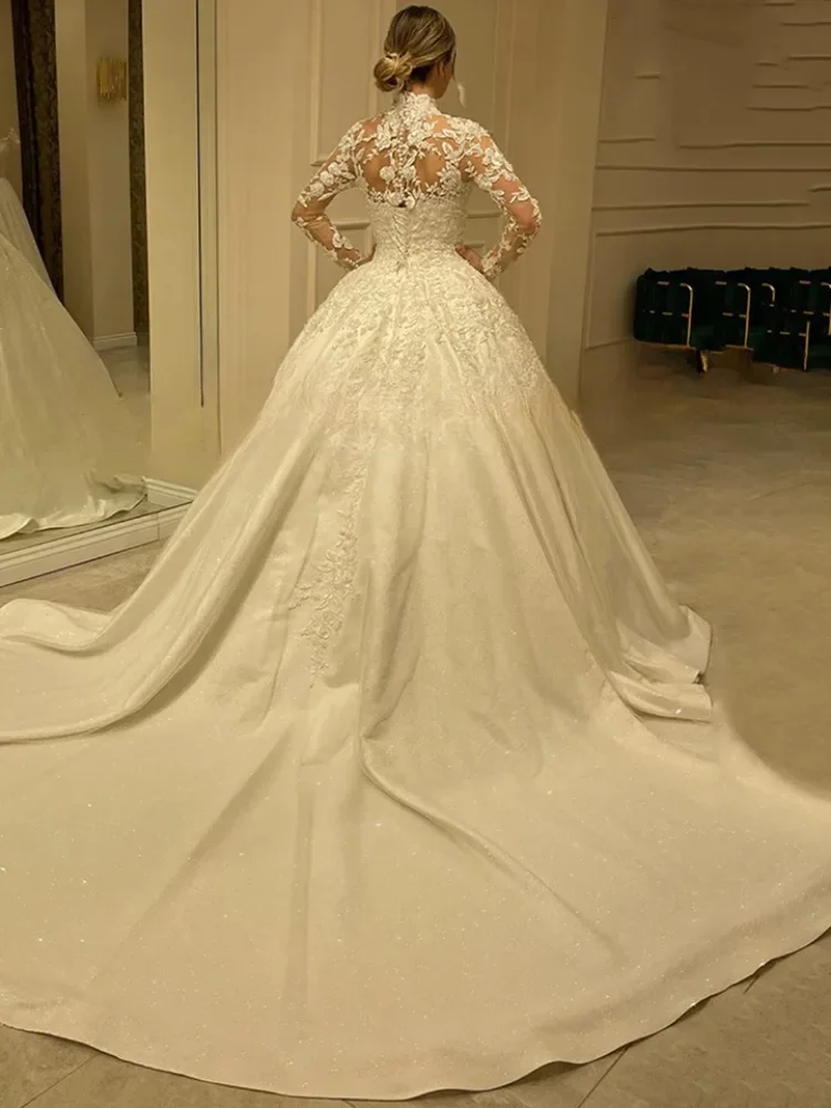 우아한 하이넥 A라인 웨딩드레스 긴 소매 아플리케 버튼 백 보헤미안 스타일 플로어 길이 신부 새틴 드레스 베스티도 데 노비아