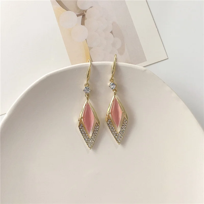 brincos feminino brincos diferentes brincos pendurados brincos de argola Moda coreana senhora brincos de gota longa geometria personalidade cristal