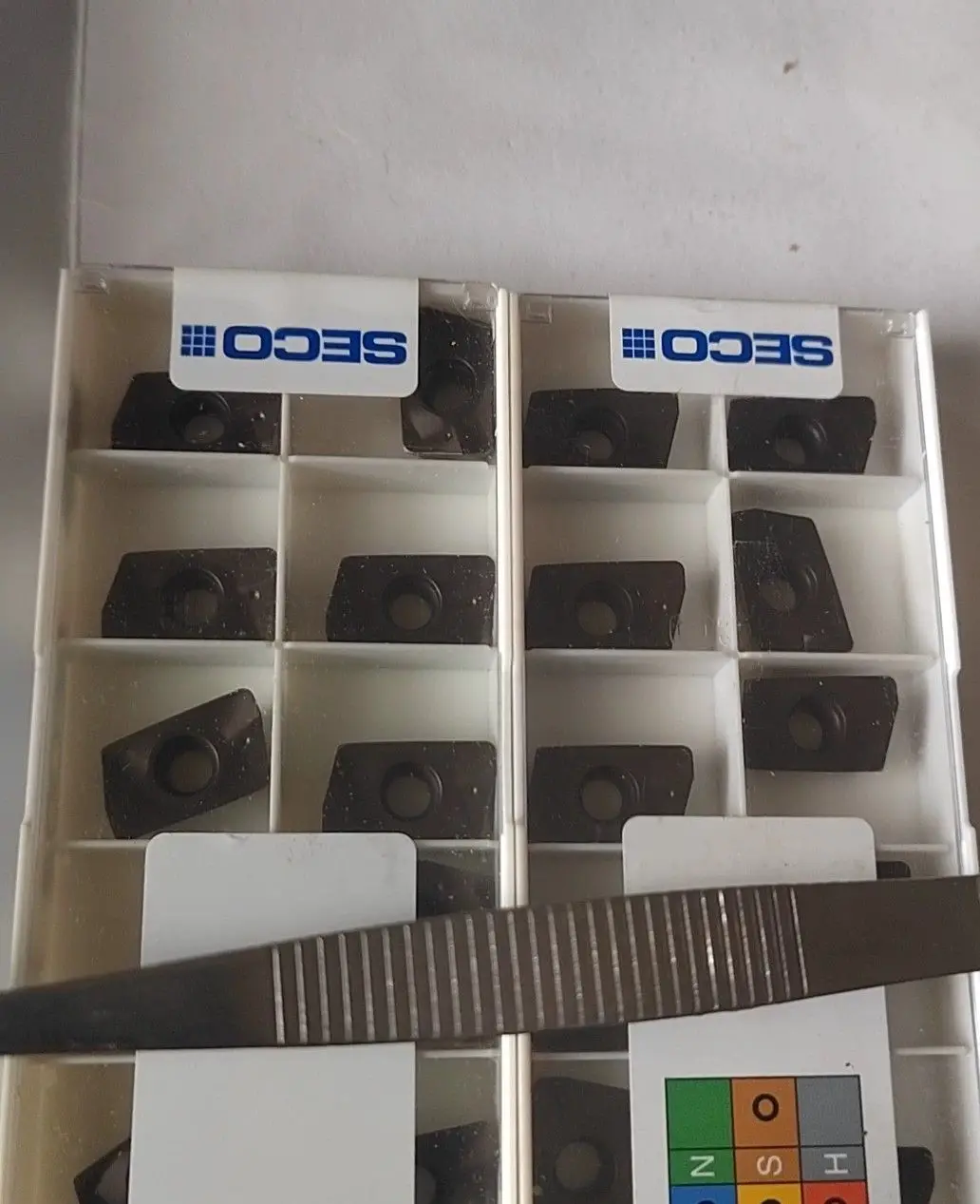 

Hard alloy cutting blades XOMX180612TR-M14,F40M