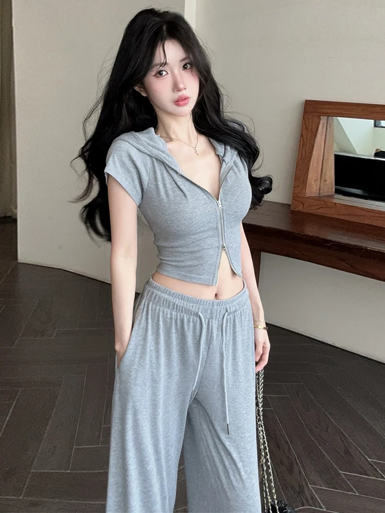 

Fashionable Sporty Casual Hooded Double Zipper Straight Short Sleeve T-Shirt Top Loose Wide Leg Pants Set High Waist