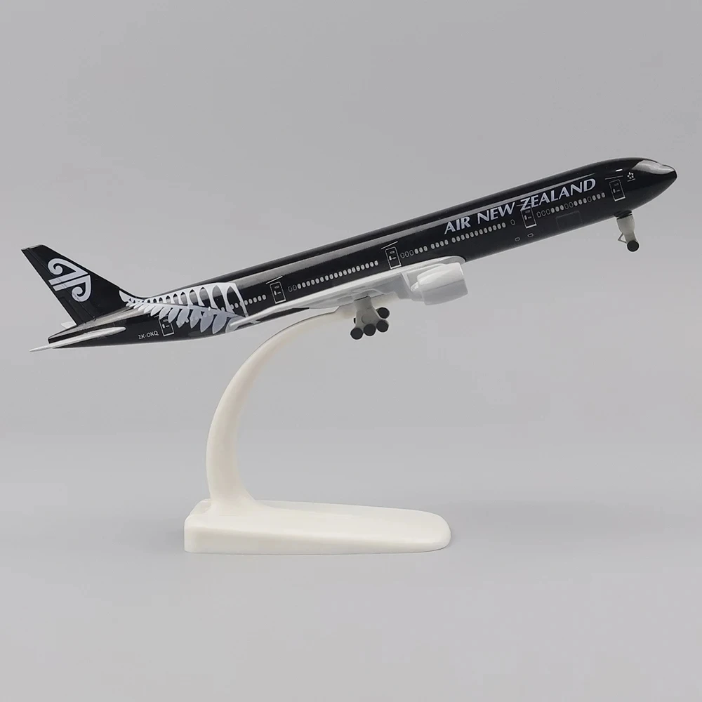 Metal Aircraft Model 20cm1:400 Zealand Boeing777 Metal Replica With Landing Gear Alloy Material Aviation Simulation Boy Gift