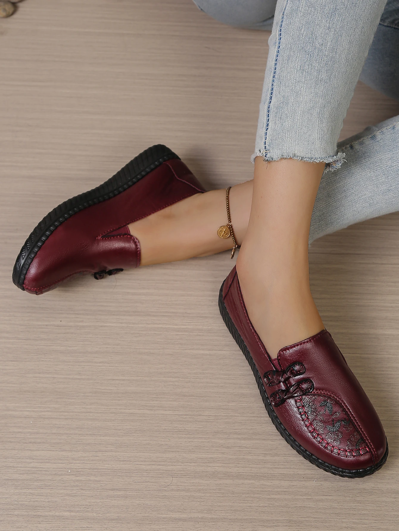 Mom-Schuhe, Damen-Loafer, bequem und rutschfest, lässige flache Schuhe für Menschen mittleren und höheren Alters mit kostenlosem Versand. – Detail 6