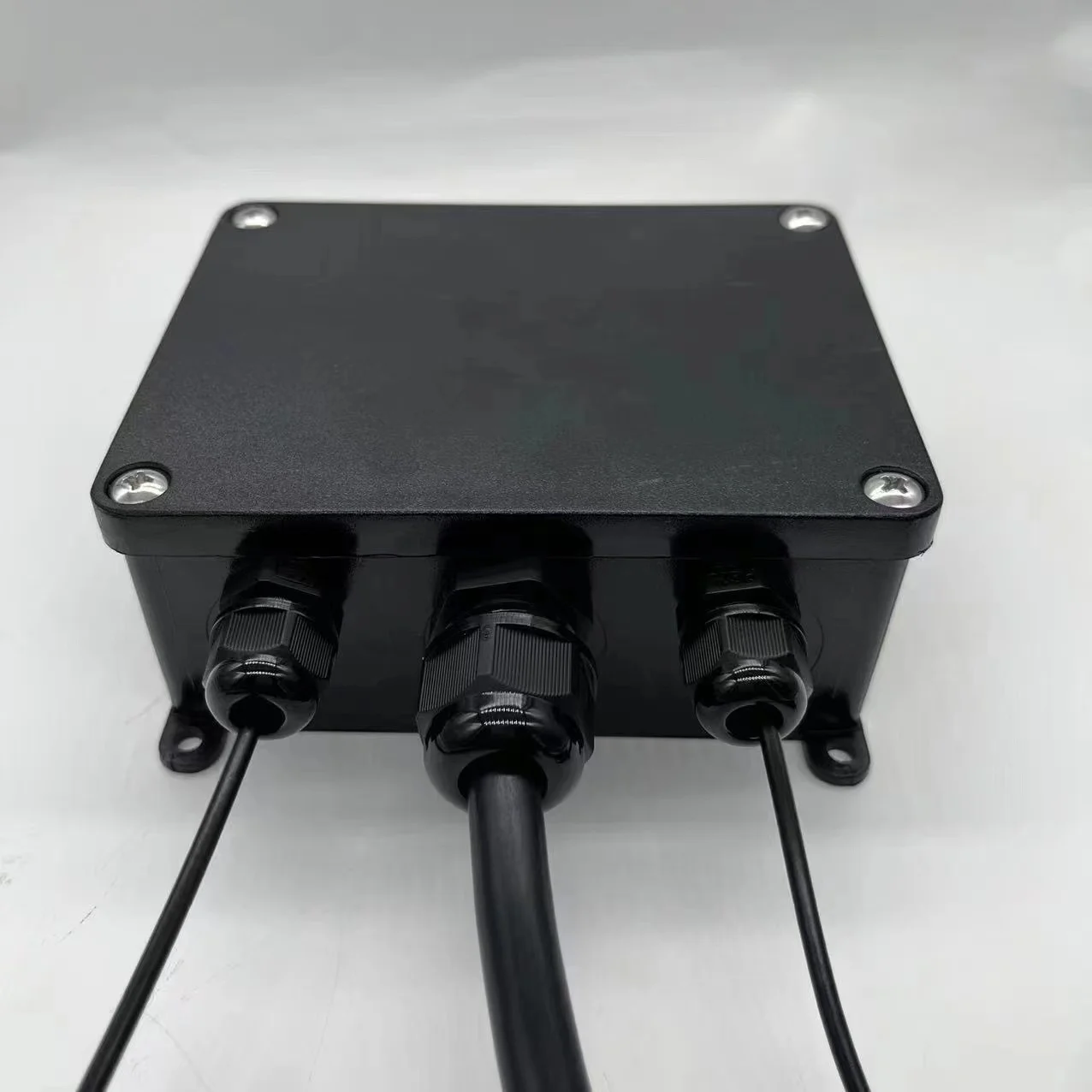 

Smart Gps tracker Locator Vessel Boat Position Monitoring Satellite Communication GPS tracker Device ST2100