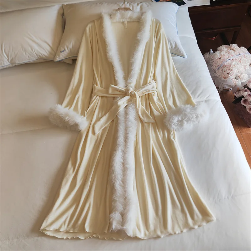 Bathrobe For Women New Warm Thicken Sleepwear Robe Women's Home Clothes Loose Fleece Velvet Wedding Dress Female Shower Robes