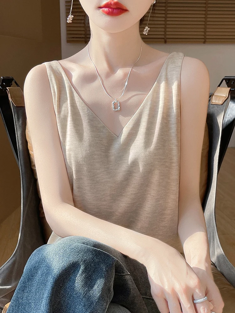 

Silk V-ne Tank Top Women's Suit Inner Character Outerwear Acetate Base Silk Satin Surface Early Autumn Faion