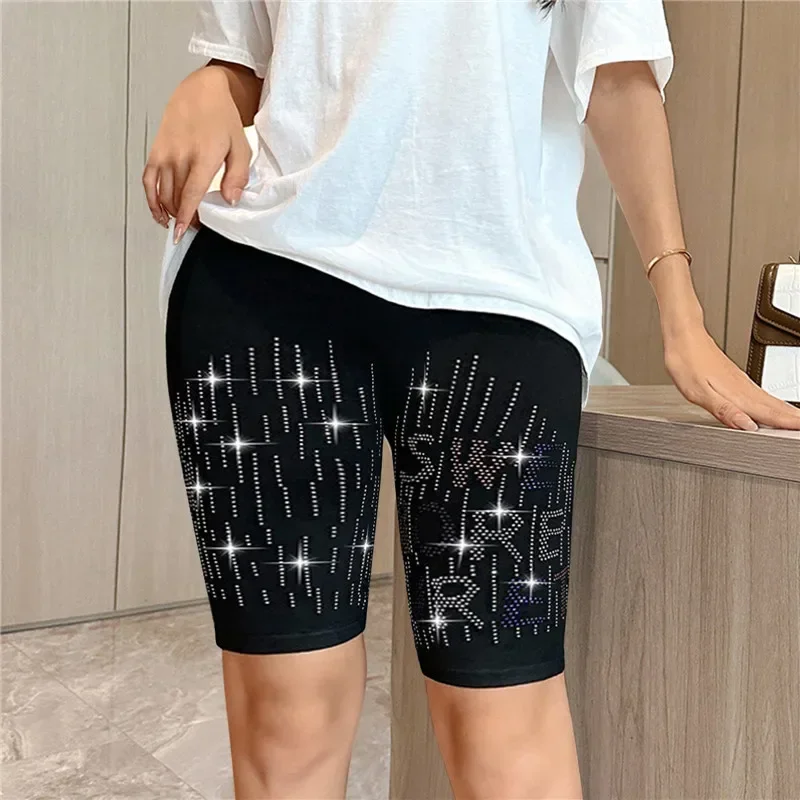 Pantalones cortos ajustados de diamantes de imitación elásticos negros para mujer, Leggings con letras de perlas, pantalones elásticos de