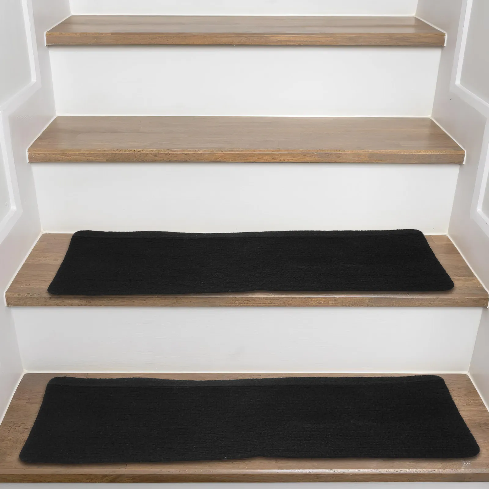 2Pcs Indoor Stair Carpet Treads Black Non Slip Floor Mats Self Adhesive Stair Tread Pads for Wooden Stairs Protector