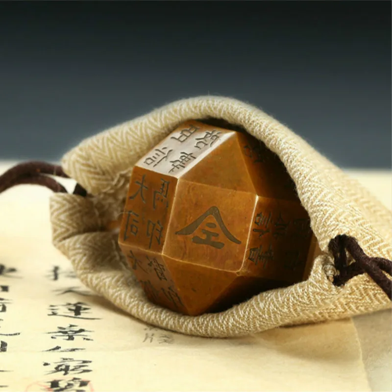 Vintage Chinese Painting Xuan Paper Paperweights Portable Bronze Paperweight Creative Polyhedron Chinese Calligraphy Pisapapeles