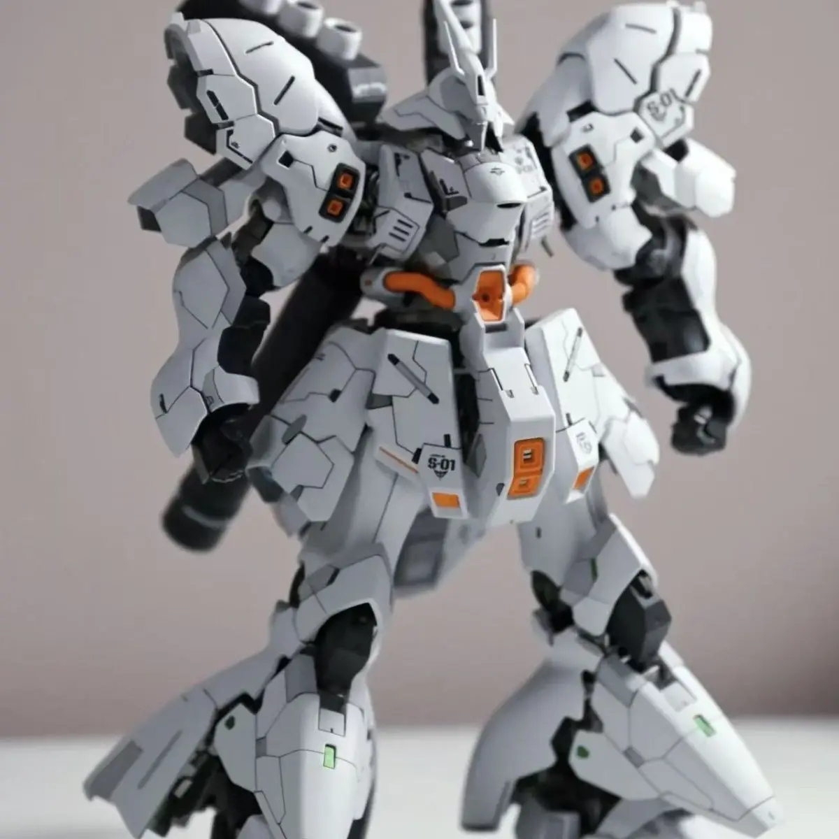 stermodel RG 1/144 Assemblagemodel Kit MSN-04 Wit Sazabi Met speciale effecten Action Figure Robot Plastic Model robot speelgoed cadeau