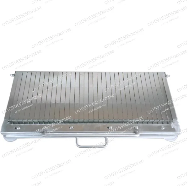 

Liangpi machine cutting blade thickened stainless steel hand pressure small 50 type -15mm thickened type