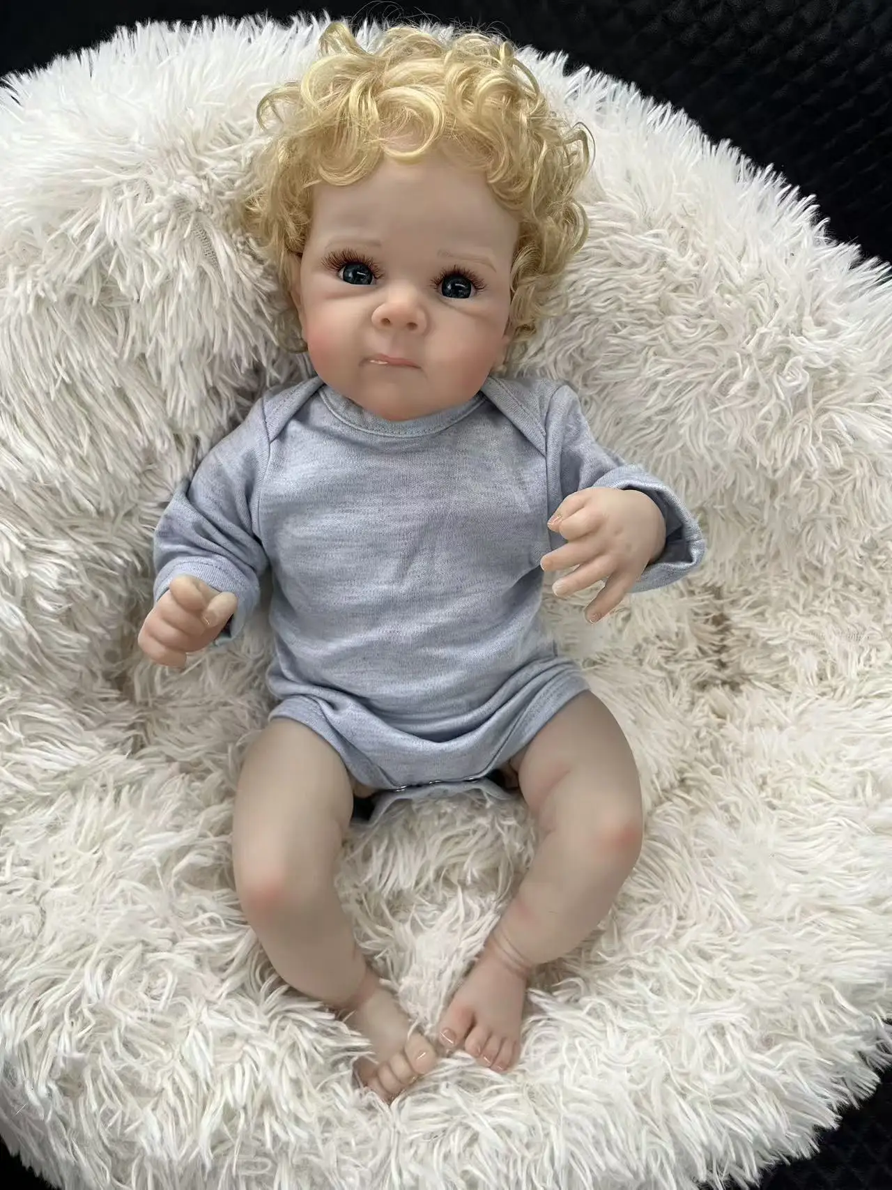 18 pollici Reborn Baby Doll Bettie con capelli biondi e ciglia Corpo morbido Vita reale Bambole neonato Muñecas Bebes Regali Reborn