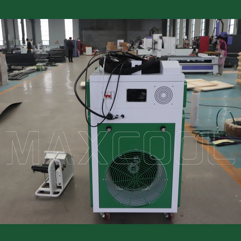 2024 New Type Handheld Laser 3 in 1 Cleaning Machine Water Cooled Portable Laser Welder for Metal Stainless Aluminum Welding