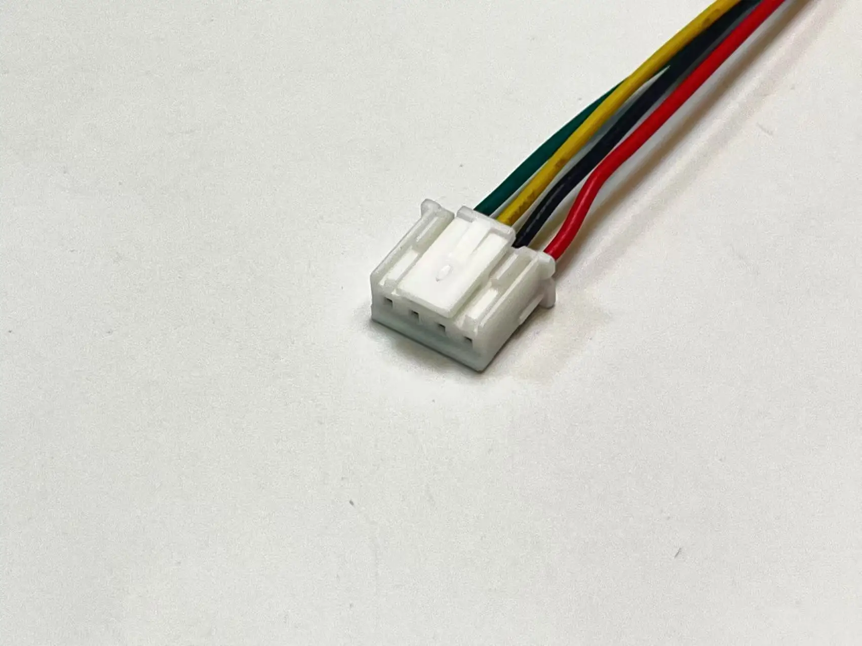 

XAP-04V-1 Жгут проводов, кабель OTS JST XAP с шагом 2,50 мм, 4P, с полки, быстрая доставка