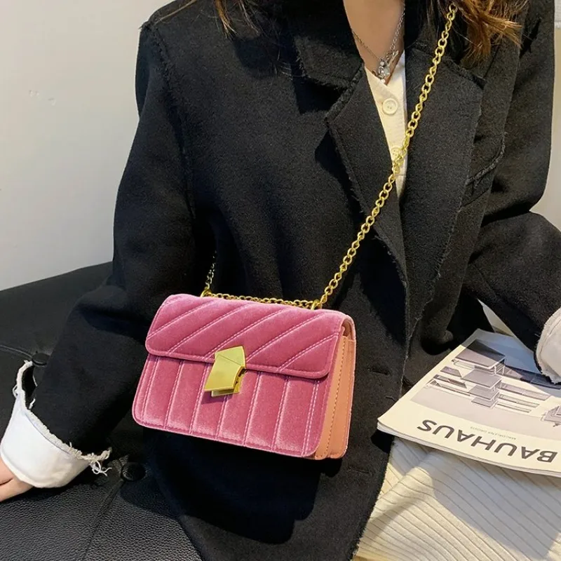 

Modern Minimalist Diaper Bag For Women Stylish Casual Leather Tote Large Capacity Elegant Designer Commuter Vintage Shoulder Bag