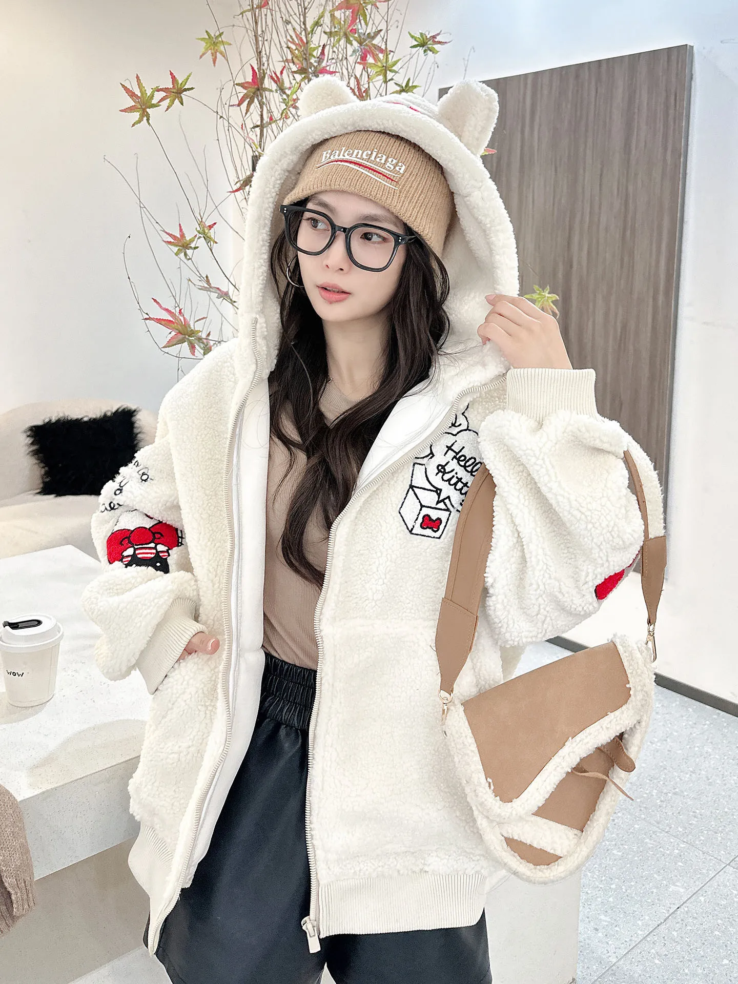 

Thickened Lamb Wool Jacket Women's Kitty Cat Velvet Baseball Jersey Advanced Sense Foreign Gas Age-reducing Woolen Jacket