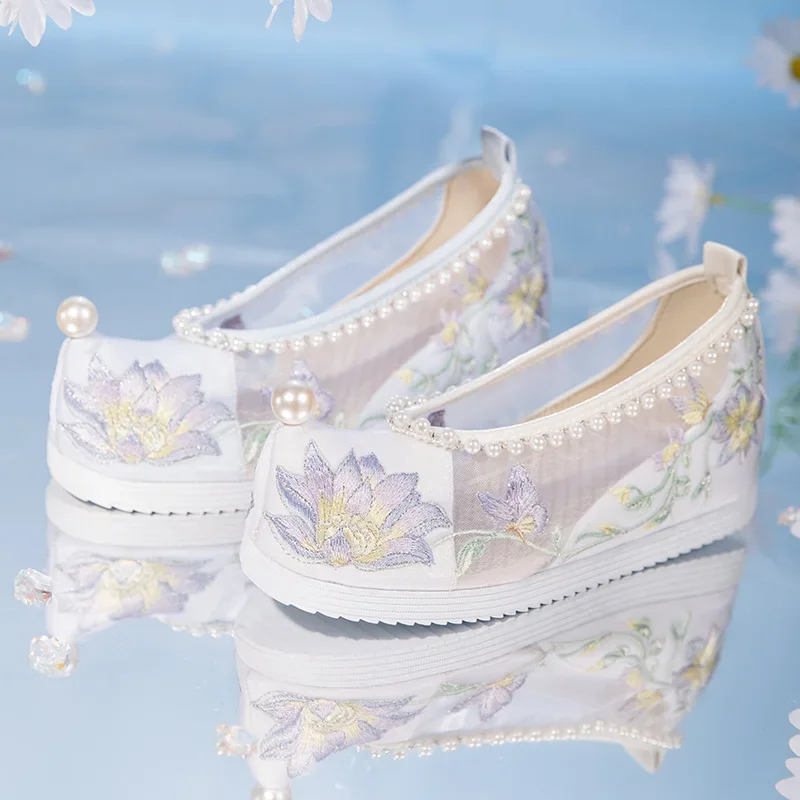 

CY254 Mesh 2024 Summer New Pearl Upturned Head Embroidered Cloth Shoes Horse-face Skirt Embroidered Shoes Female Handress Shoes