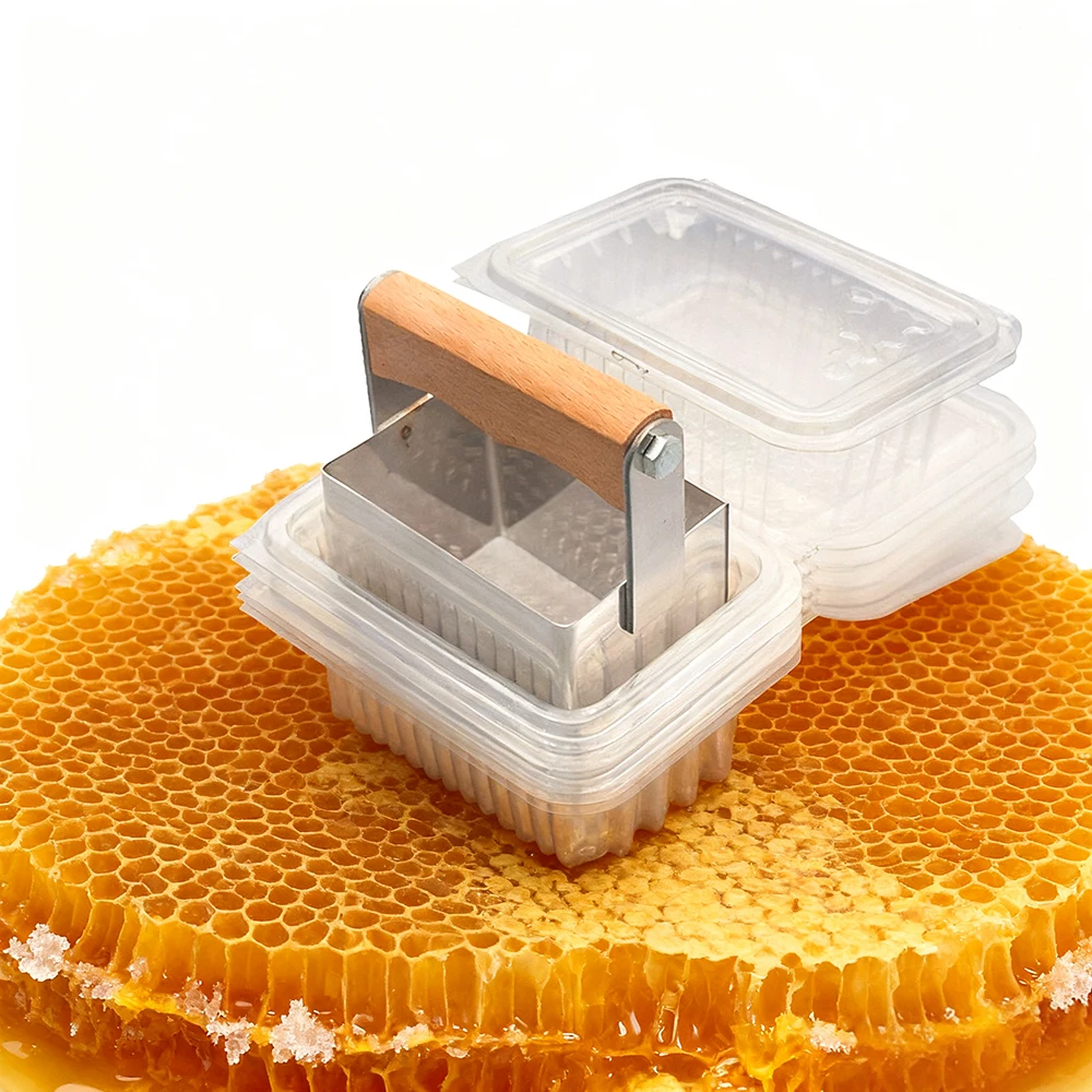 

Beekeeping Bee Honey Cutter Stainless Steel Bee Comb Honey Cutting with Wooden Handle Tool and 10Pcs Honeycomb Square Box