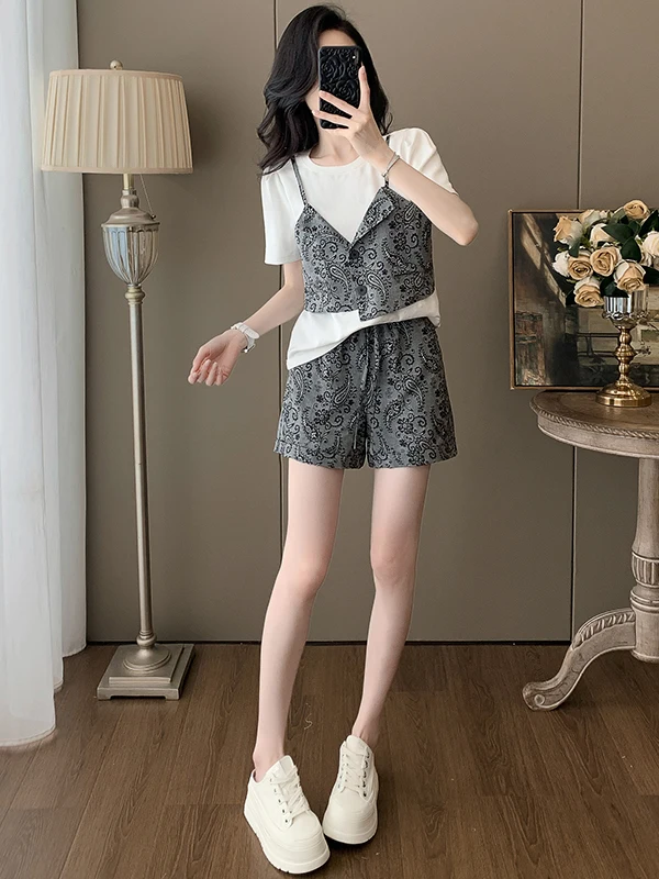 Elegant Casual Fashion Set Women's Short Sleeve Top And Shorts Two-Piece Suit Summer Design Slimming Effect Cotton Blend
