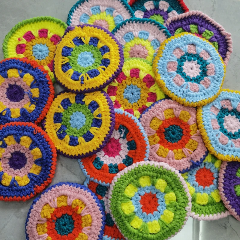 Two Girls DIY Hand Crochet Doilies Round Coaster Table Decor Doily Placemat Bags Clothing Decoration Accessories 11cm 20pcs/lot