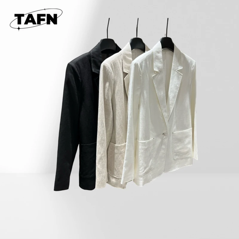

Classic Woman's Suit Blazer Jacket Stylish & Comfortable Stylish & Comfortable Woman's Blazer Business Jacket & Stylish AH1506