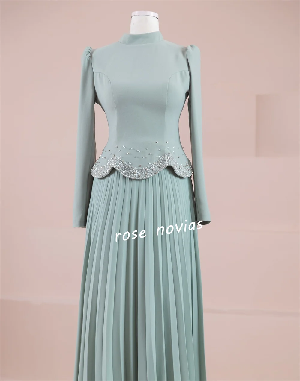 Abiti midi a trapezio con colletto alto e pieghe in jersey personalizzati Abiti da sera da donna scintillanti per occasioni su misura Taglie disponibili